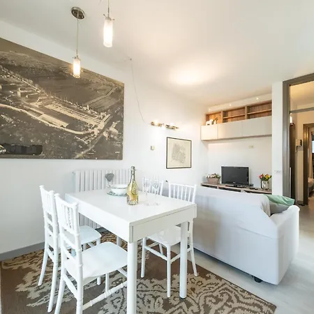 Patio 15 * Iseo