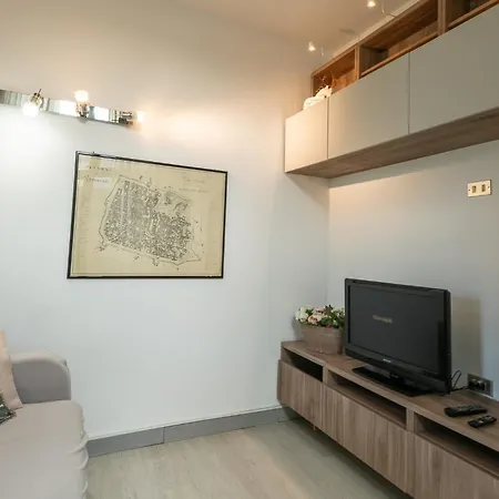 아파트 Patio 15